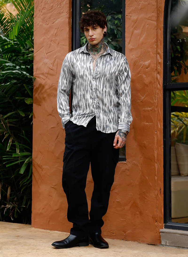 Campus Sutra Campus Sutra Men Contrast-Brush Imprint Shirt | Spread Collar Long Cuffed Sleeves | Button Closure Curved Hem | Abstract-Print Plain | Woven Fabric For Casual & Daily Wear | Charcoal Grey