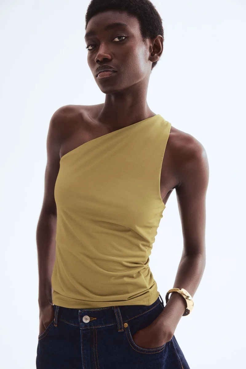 اتش اند ام بلوزة بكتف واحد