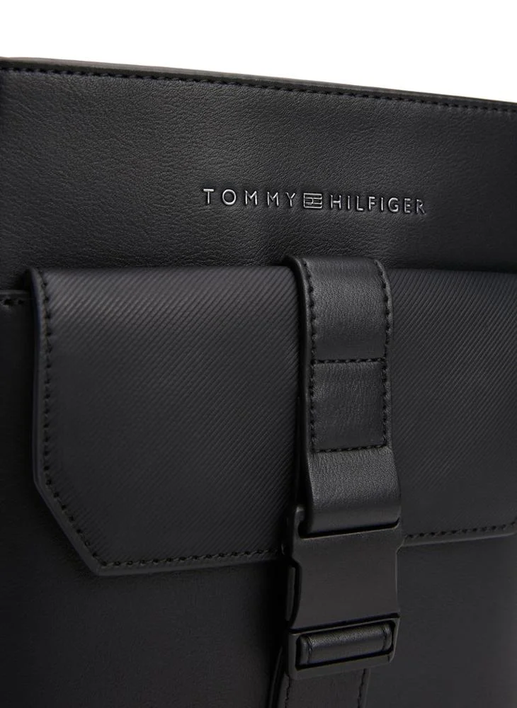 TOMMY HILFIGER Casual Zip Through Crossbody
