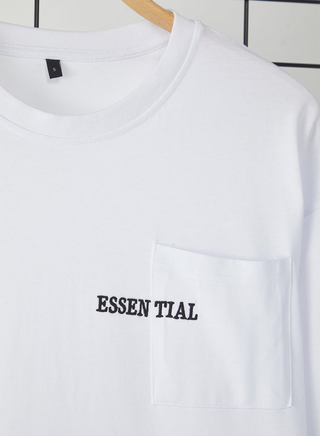 trendyol White  Oversize/Wide Cut 100% Cotton Pocket Embroidered T-Shirt  - Image 4