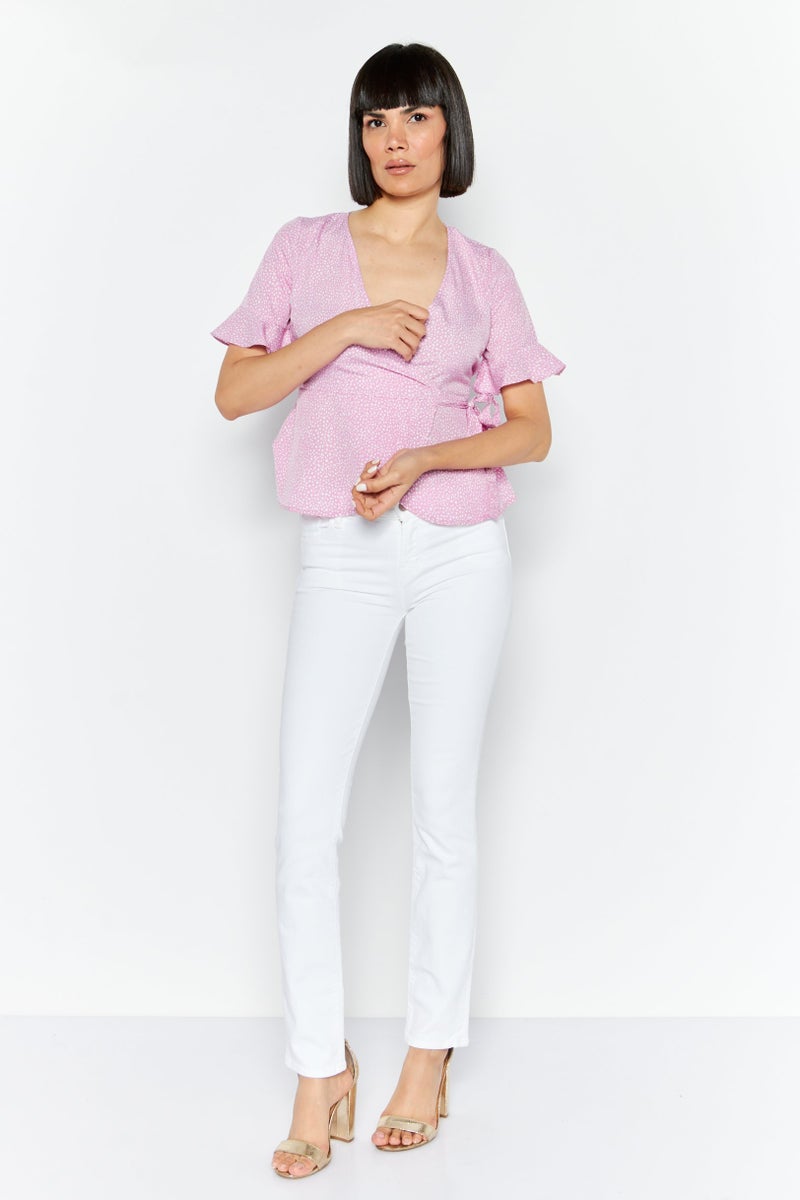 VERO MODA بلوزة نسائية بأكمام قصيرة وفتحة عنق متقاطعة، لون بنفسجي فاتح - Image 4