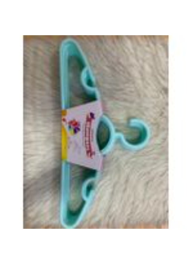 Modern Kitchen offers a set of 6 lightweight children's clothes hangers. Standard and durable. - Image 1