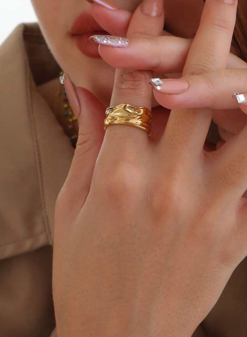 إيكوال خاتم نسائي أنيق من الاستانلس ستيل مطلي باللون الذهبي بمقاس موحد - Image 3