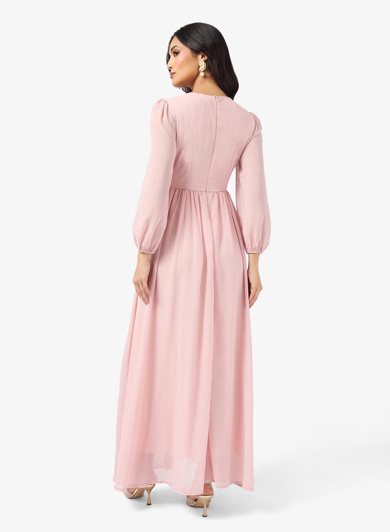 خزانة فستان أليبي مزين بالياقة - Image 2