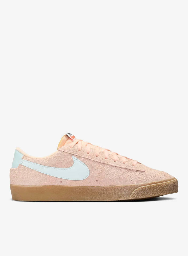 نايكي بليزر لو 77' فينتج حذاء للنساء