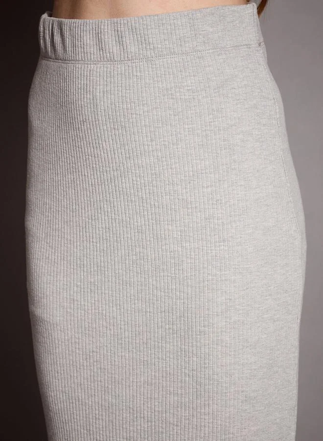 SASSAFRAS Ribbed Pencil Skirt with Side Slit by Styli