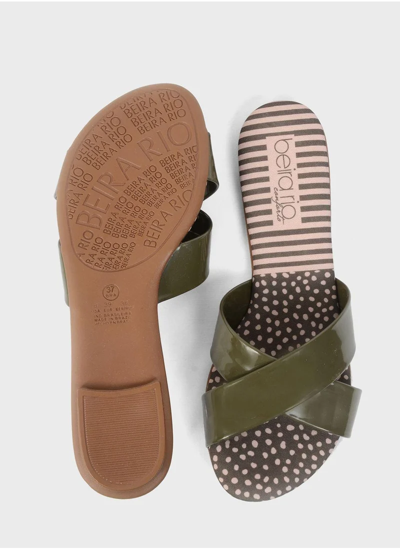 بيرا ريو Cross Strap Flat Sandals