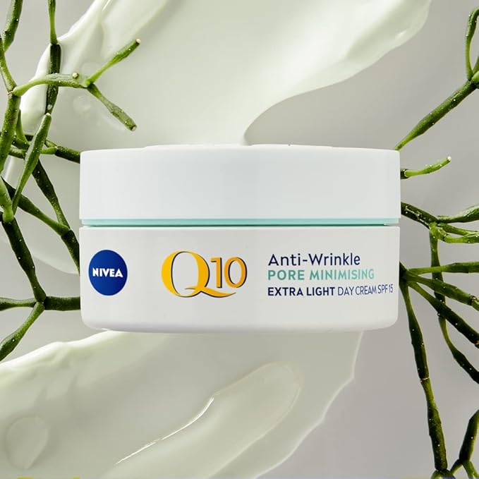 Nivea كريم نهاري خفيف للغاية مضاد للتجاعيد ومقلل للمسام من نيفيا Q10 SPF15 50 مل - Image 4