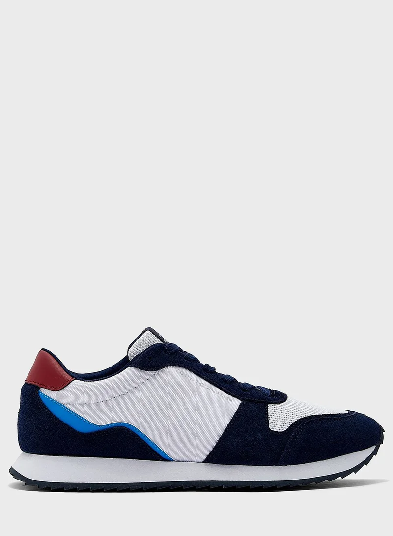TOMMY HILFIGER Logo Low Top Sneakers