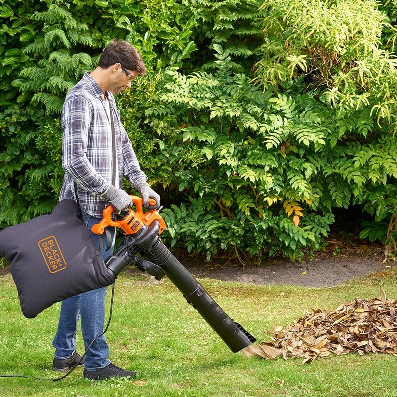 بلاك اند ديكر BLACK+DECKER منفاخ/مكنسة كهربائية/مُقطِّع ثلاثي الوظائف، 2600 واط، سرعة نفخ 315 كم/ساعة، كيس تجميع 40 ��تر، تحرير سريع، مُقطِّع تأثيري فعال، صديق للبيئة، أسود/برتقالي - BEBLV260-GB - Image 5