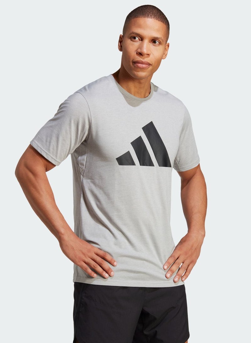 Adidas تي شيرت بشعار TR-ES FR MGREYH/أسود - Image 1