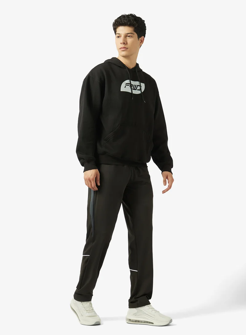 فورورد بنطلون رياضي بقصة عادية مع خطوط جانبية