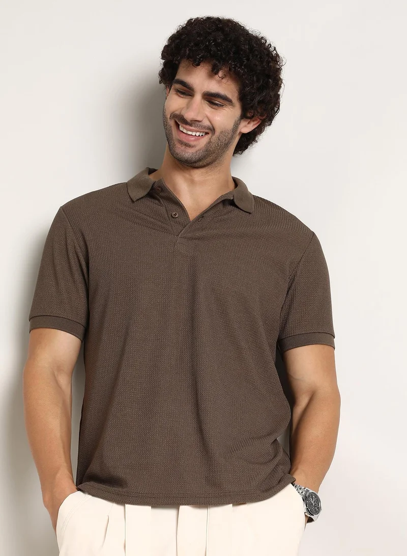 كامبوس سوترا Men's Mocha Brown Chainlink-Ribbed Polo T-Shirt For Casual Wear | Polo Neck | Short Cuffed Sleeves | Half-Button Closure | T-Shirt Crafted With Comfort Fit For Everyday Wear