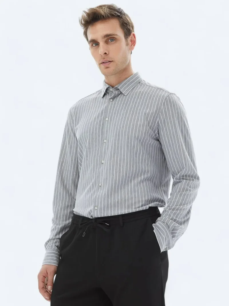 كيب قميص قطني رمادي مخطط بقصة عادية