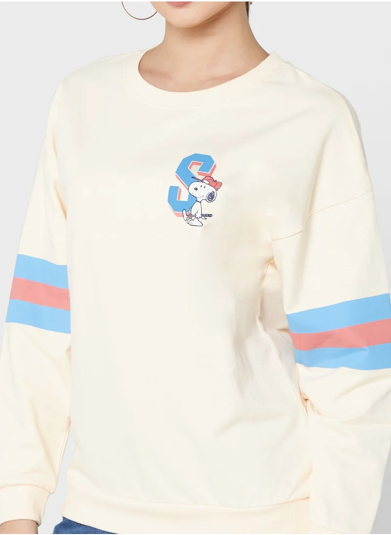 Peanuts Snoopy Round Neck Sweatshirt