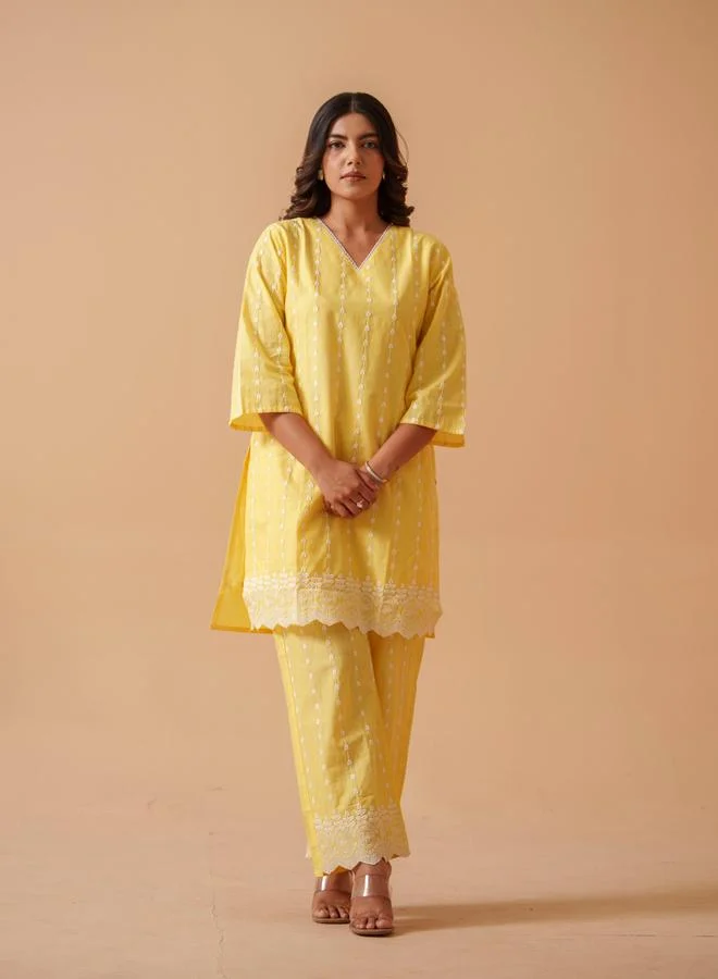 دي دبليو DW Yellow Embroidered Pure Cotton Tunic and Palazzo Co-Ords