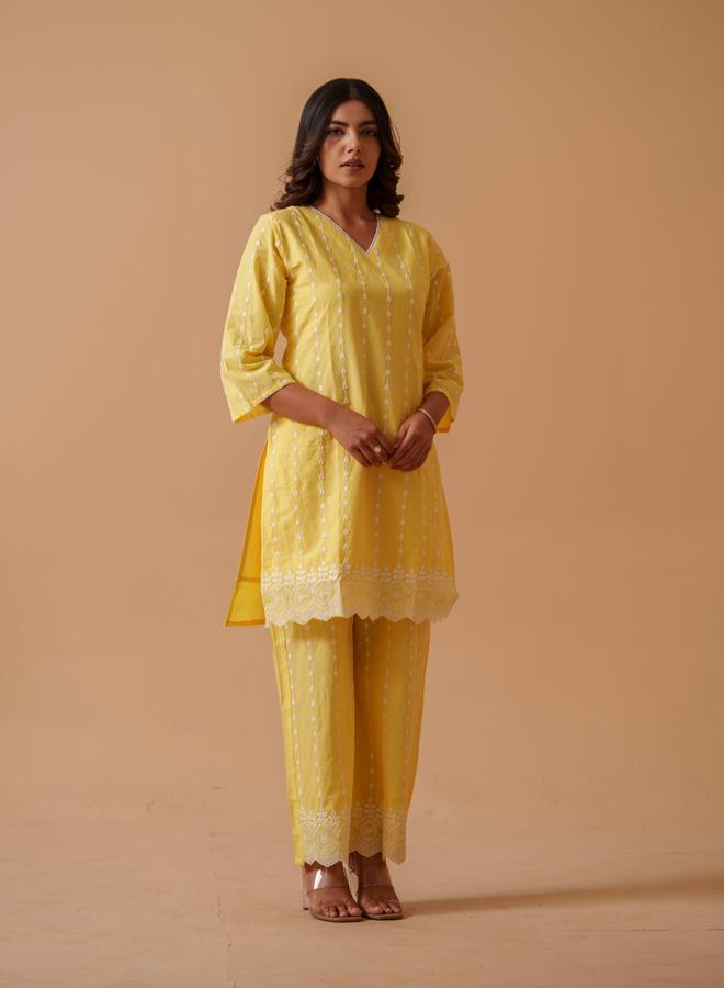 دي دبليو طقم تونيك بالازو قطن خالص مطرز أصفر - Image 3