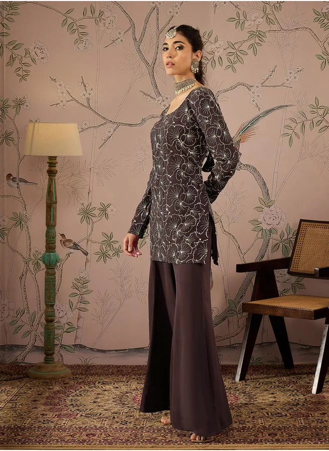 SASSAFRAS Embellished Sequins Kurta with Solid Palazzo Pants Set by Styli