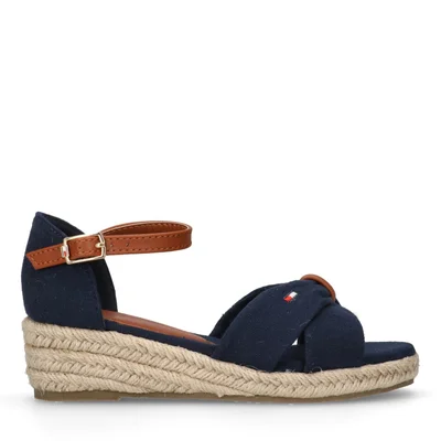 تومي هيلفيغر صنادل ويدج بحبال للأطفال