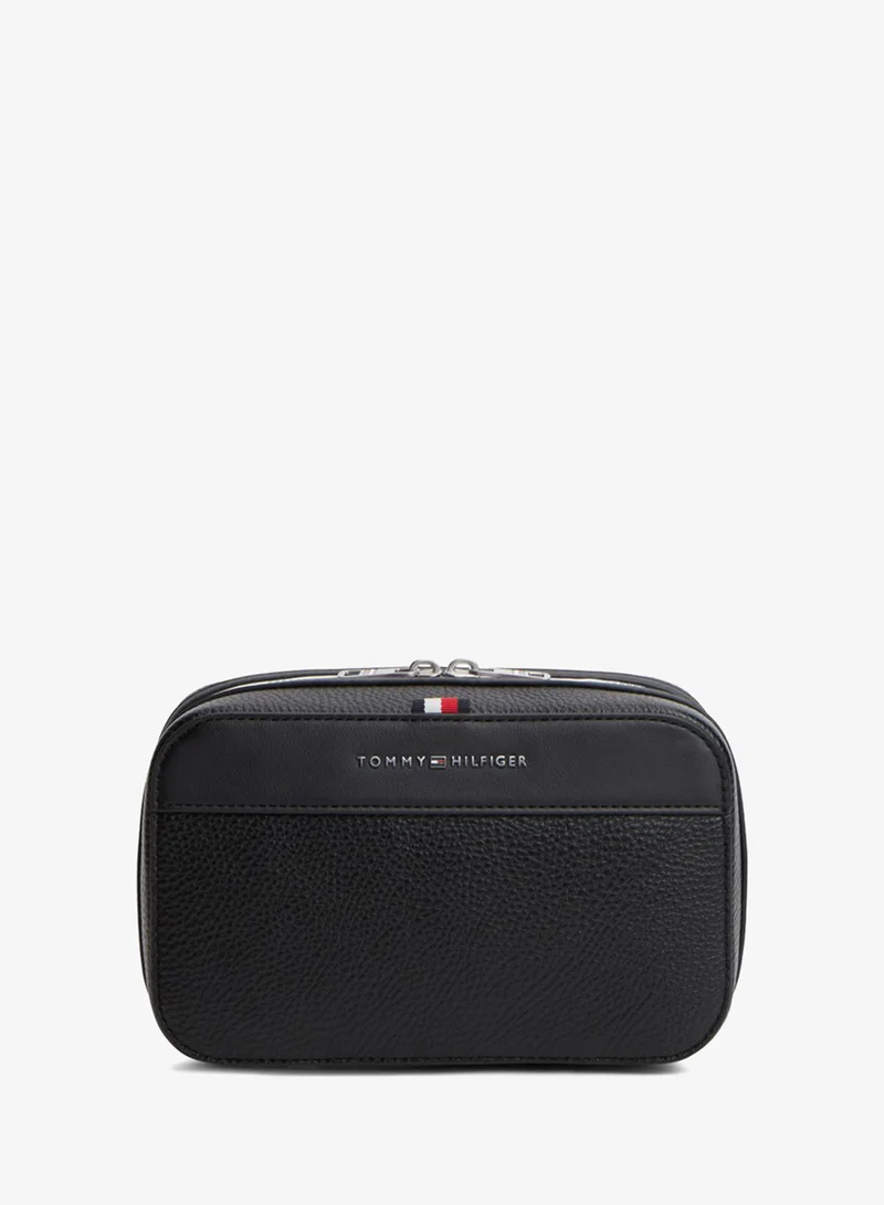 Metal Logo Pebble Grain Washbag