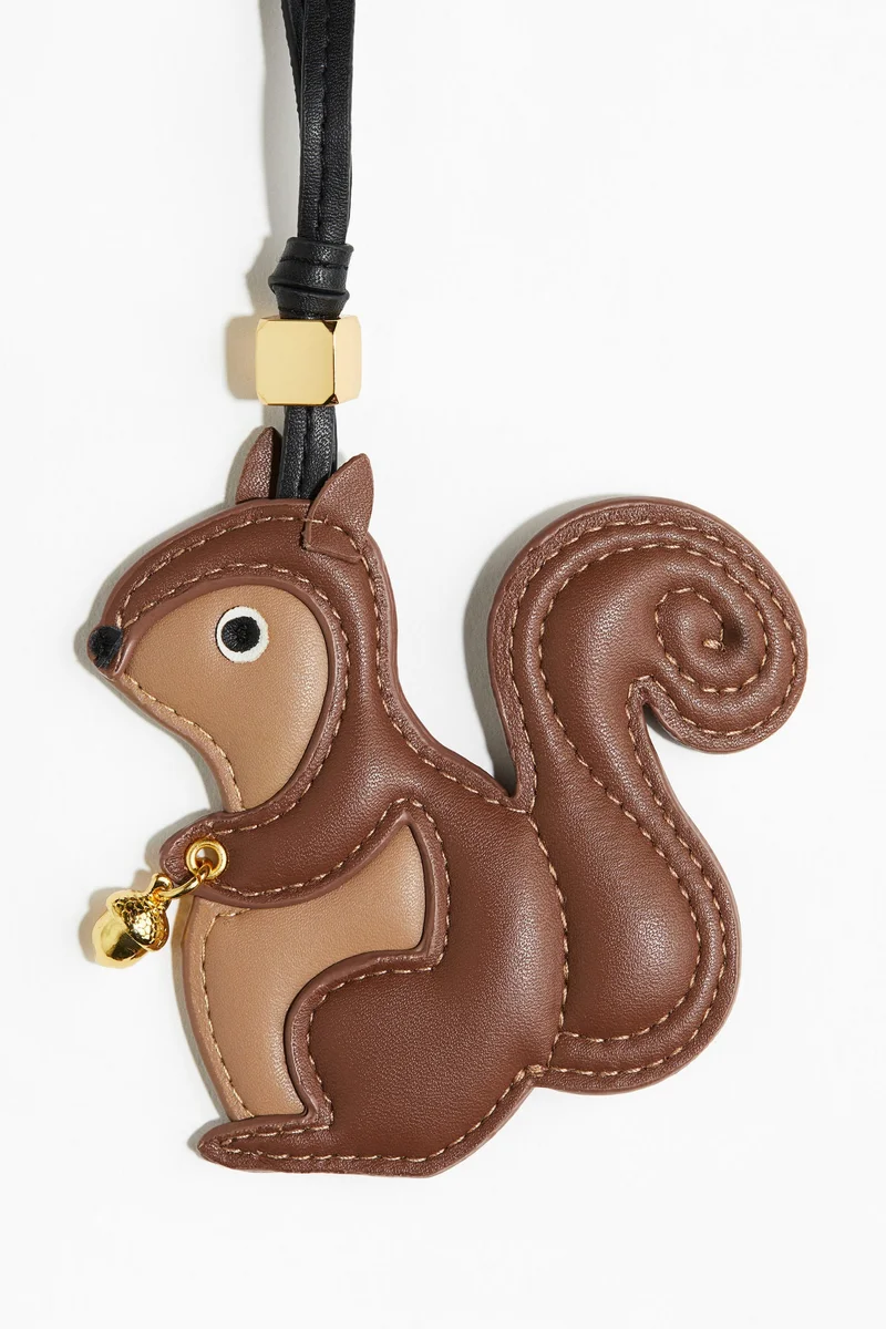 اتش اند ام اكسسوار حقيبة بتصميم سنجاب