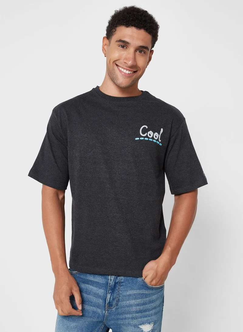 سفنتي فايف تيشيرت كبير الحجم مطرز برسومات