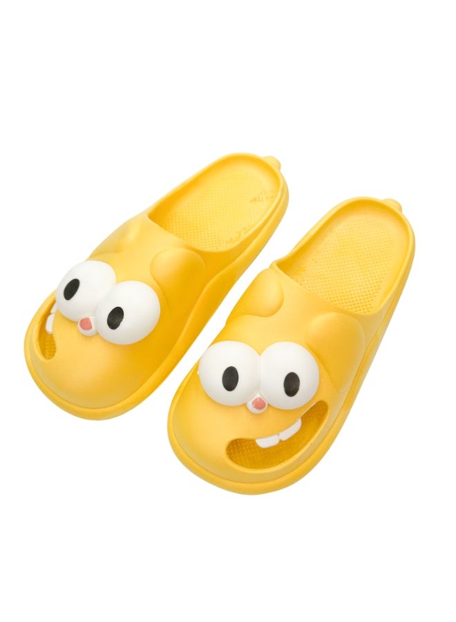 شبشب نسائي خفيف الوزن من PVC، نعل مضاد للانزلاق ناعم ومريح، صندل سلايد للاستخدام في الحمام والدش والمنزل والخارج، لون أصفر - Image 1