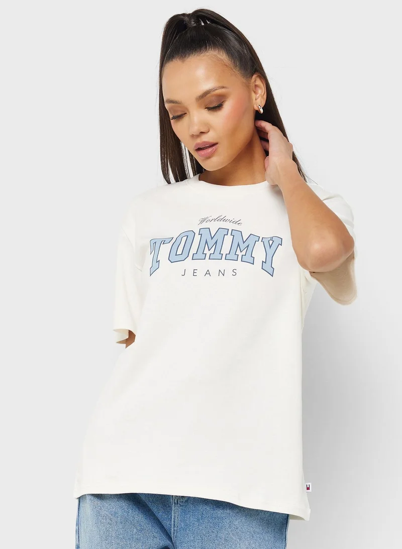 TOMMY JEANS Crew Neck Varsity T-Shirt