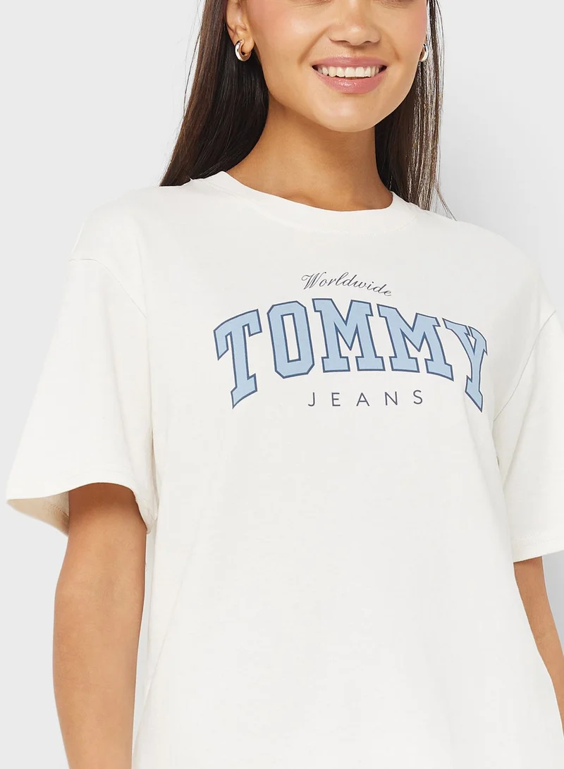 TOMMY JEANS Crew Neck Varsity T-Shirt