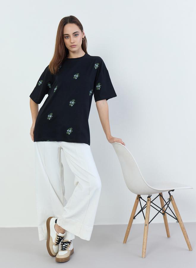 Styli Embroidered Floral Oversized T-Shirt - Image 4