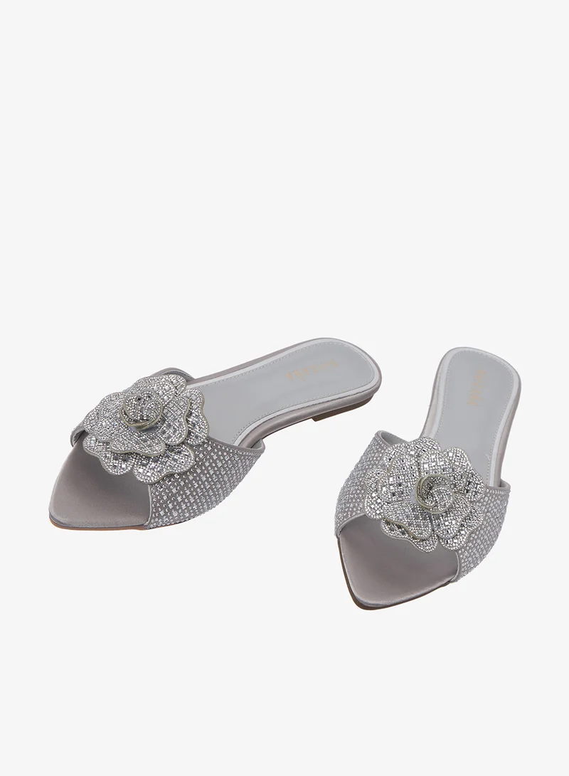 Khizana Flat Sandals