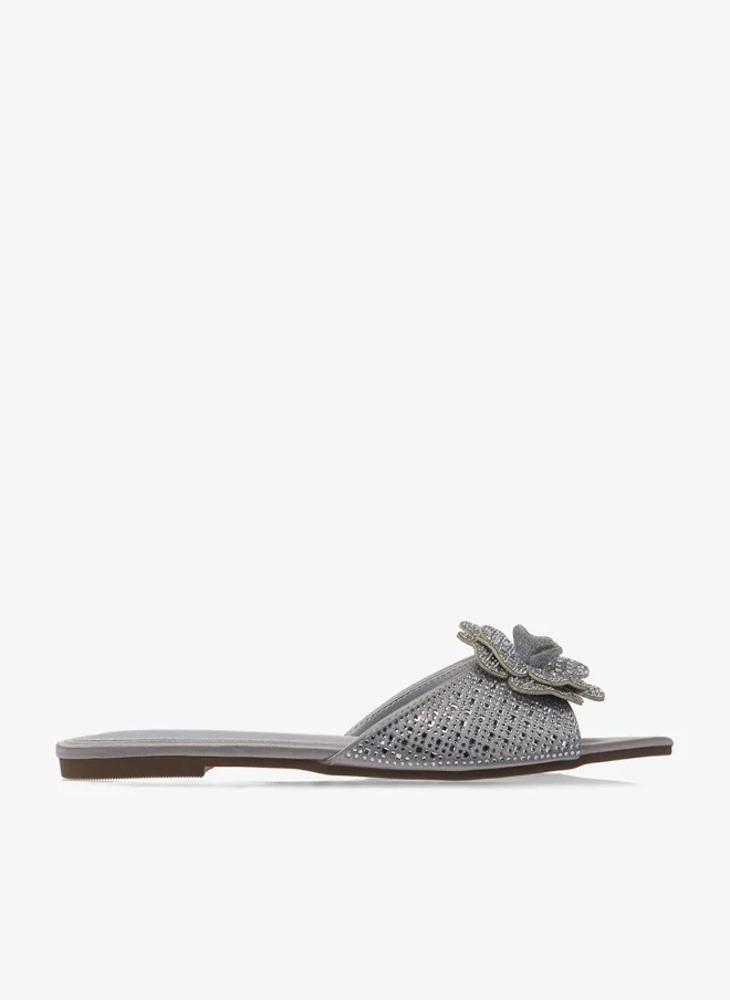 Khizana Flat Sandals