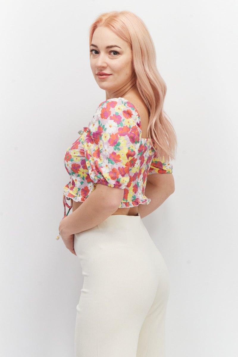 ASOS بلوزة قصيرة بأكمام منتفخة وفتحة عنق مربعة للنساء، طباعة شاملة، مجموعة حمراء - Image 3