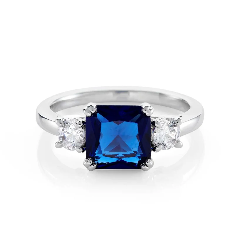 BUCKLEY LONDON THE CARAT COLLECTION - SAPPHIRE CUSHION MEGHAN SPARKLE RING