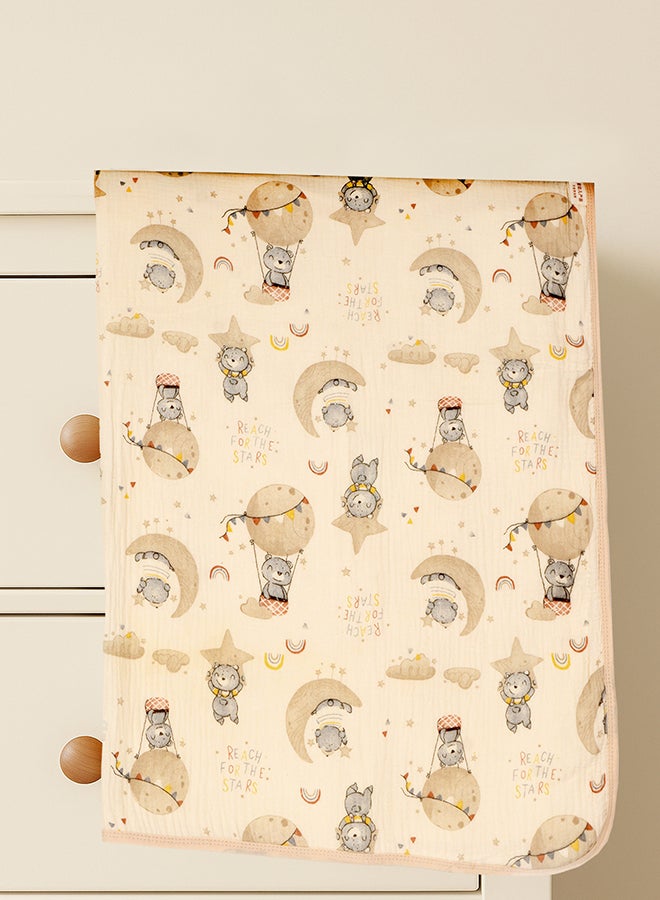 LITTLE SURPRISE BOX Little Surprise Box, Tedddy Stars muslin cotton blanket with 2 matching Napkins for Newborn & Infants - Image 2