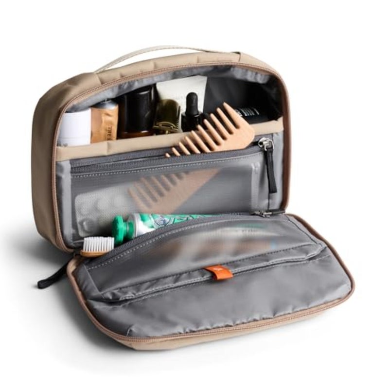 Hanging Toiletry Kit for Travel 3 L Hanging Toiletry Bag for Men and Women, Durable Nylon, Black, Water-Resistant Compact Design - Image 2