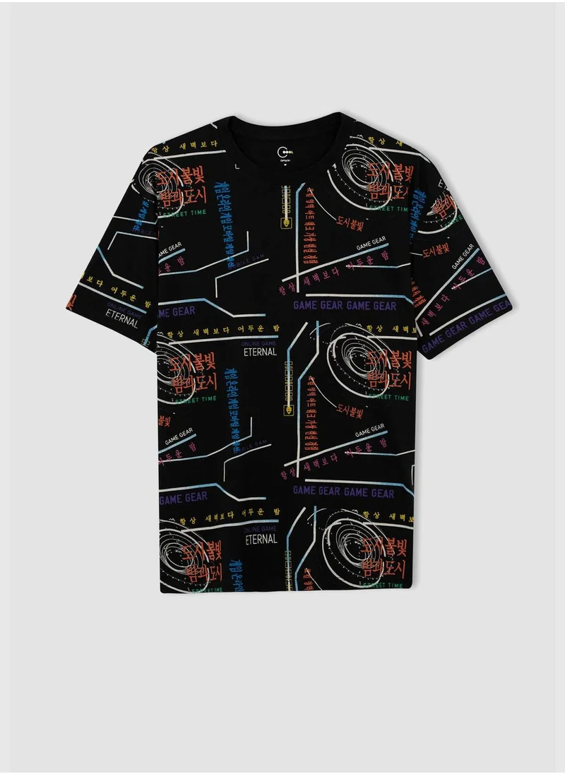 DeFacto Boxy Fit Short Sleeve Geometric Print T-Shirt