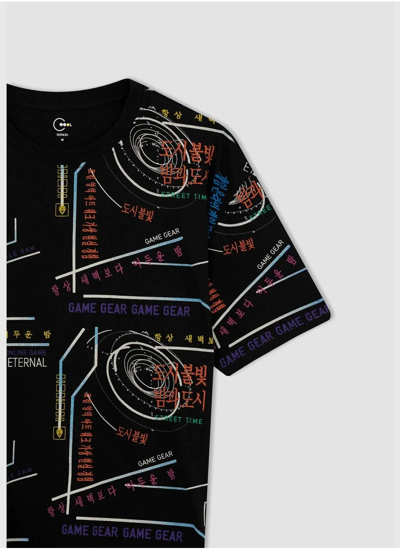 DeFacto Boxy Fit Short Sleeve Geometric Print T-Shirt