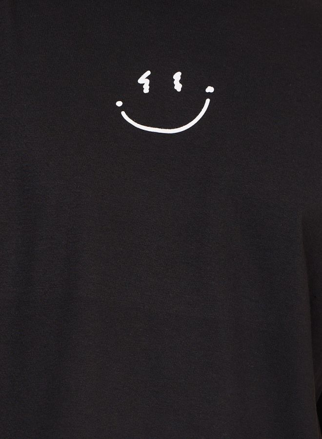 Styli Styli Minimal Emoji Chest Print Oversized T-Shirt  - Image 3