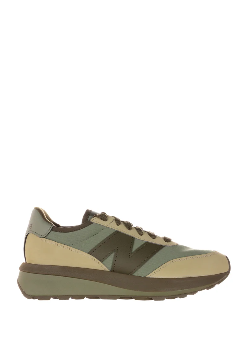New Balance 370 Sneakers