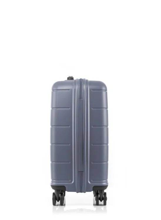 AMERICAN TOURISTER American Tourister Hundo Spinner 55 cm - Grey - 3 Years Global Warranty