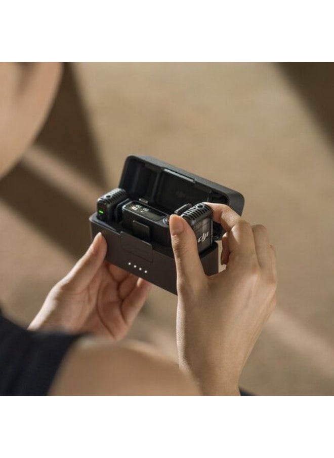 نظام ميكروفون/مسجل رقمي لاسلكي مدمج لشخصين من DJI Mic 2 للكاميرا والهواتف الذكية (2.4 جيجاهرتز)