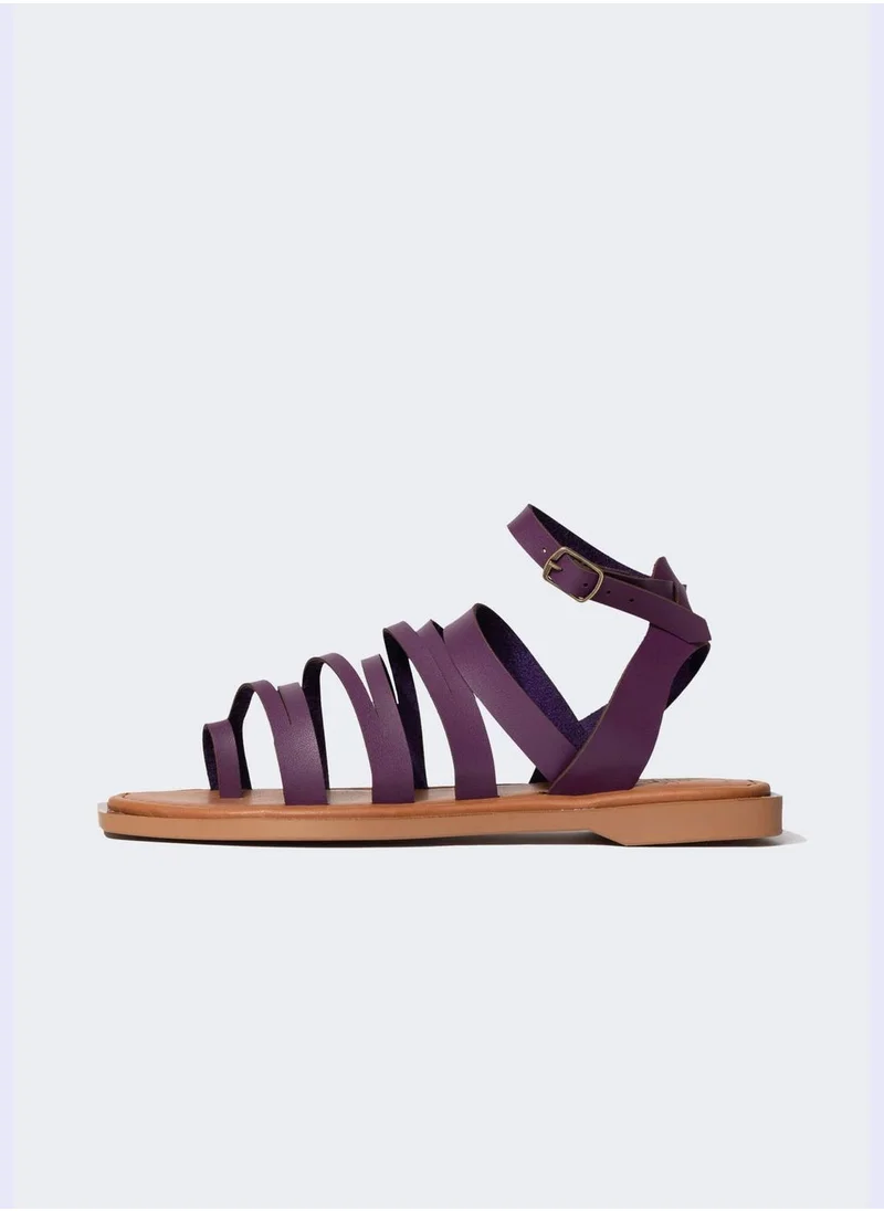 ديفاكتو Woman Casual Sandals