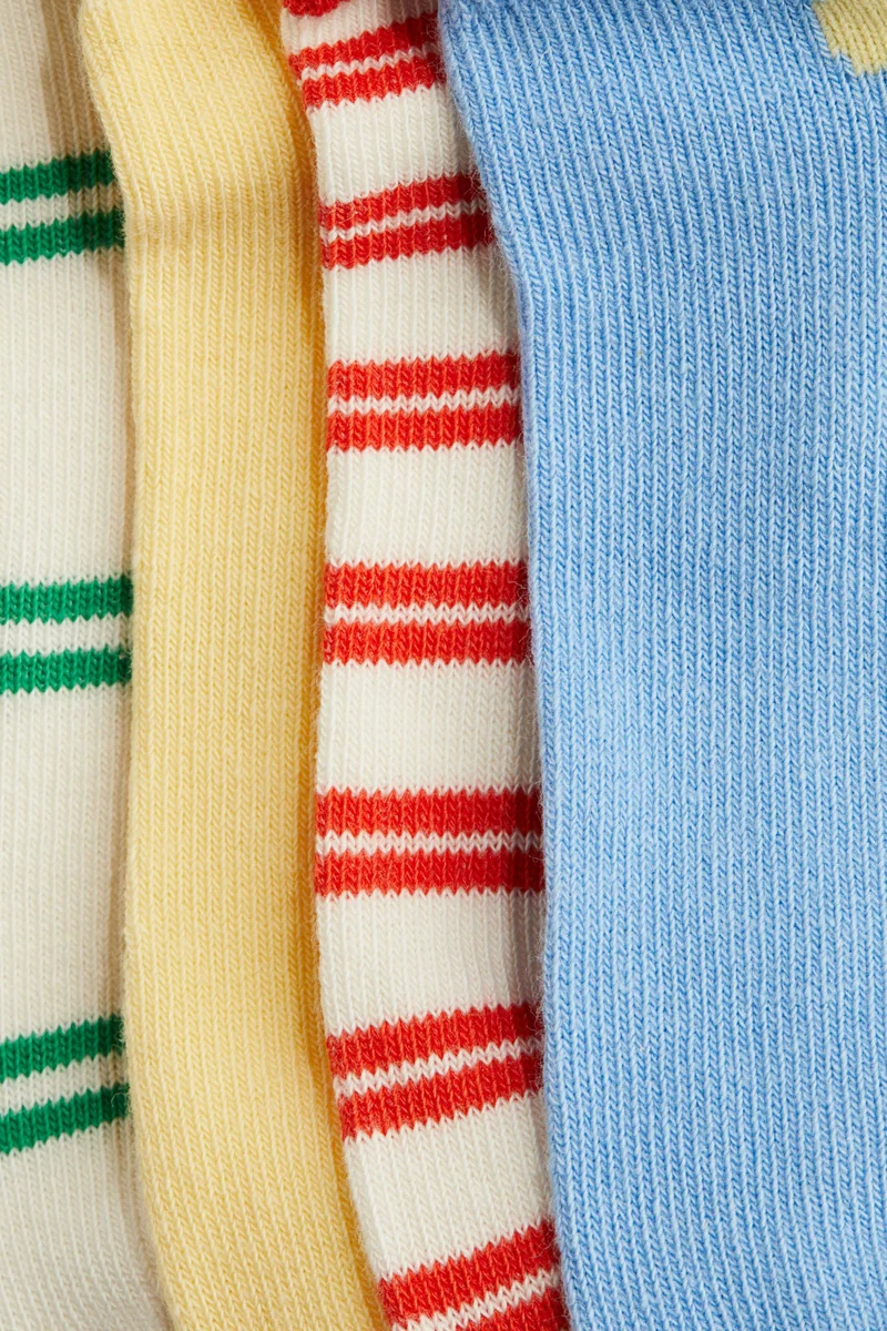 اتش اند ام جوارب رياضية - عبوة من 7 قطع