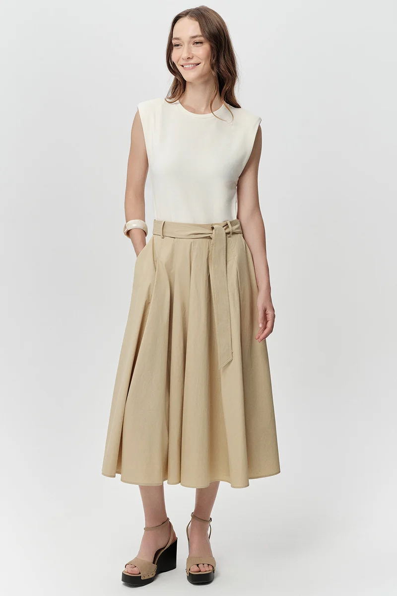 Exquise Crew Neck Pocketed Regular Belted Midi Dress in Ecru