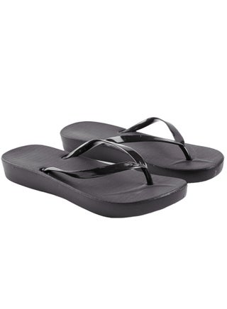 Flamingo Flip Flop slipper For Women - Black - pzsku/ZF4FBFA55A8352F4DFF2FZ/45/_/1725959881/fc958c2b-09dc-40d1-8ecb-12ca2581dfbd