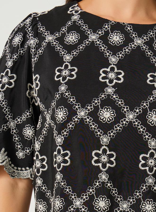 Styli Styli Embroidered Boat Neck Boxy Blouse  - Image 4