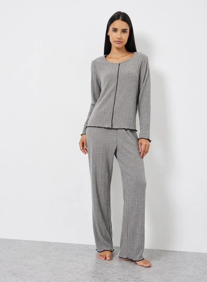 ستايلي طقم بيجاما وتيشيرت مضلع بحواف مموجة