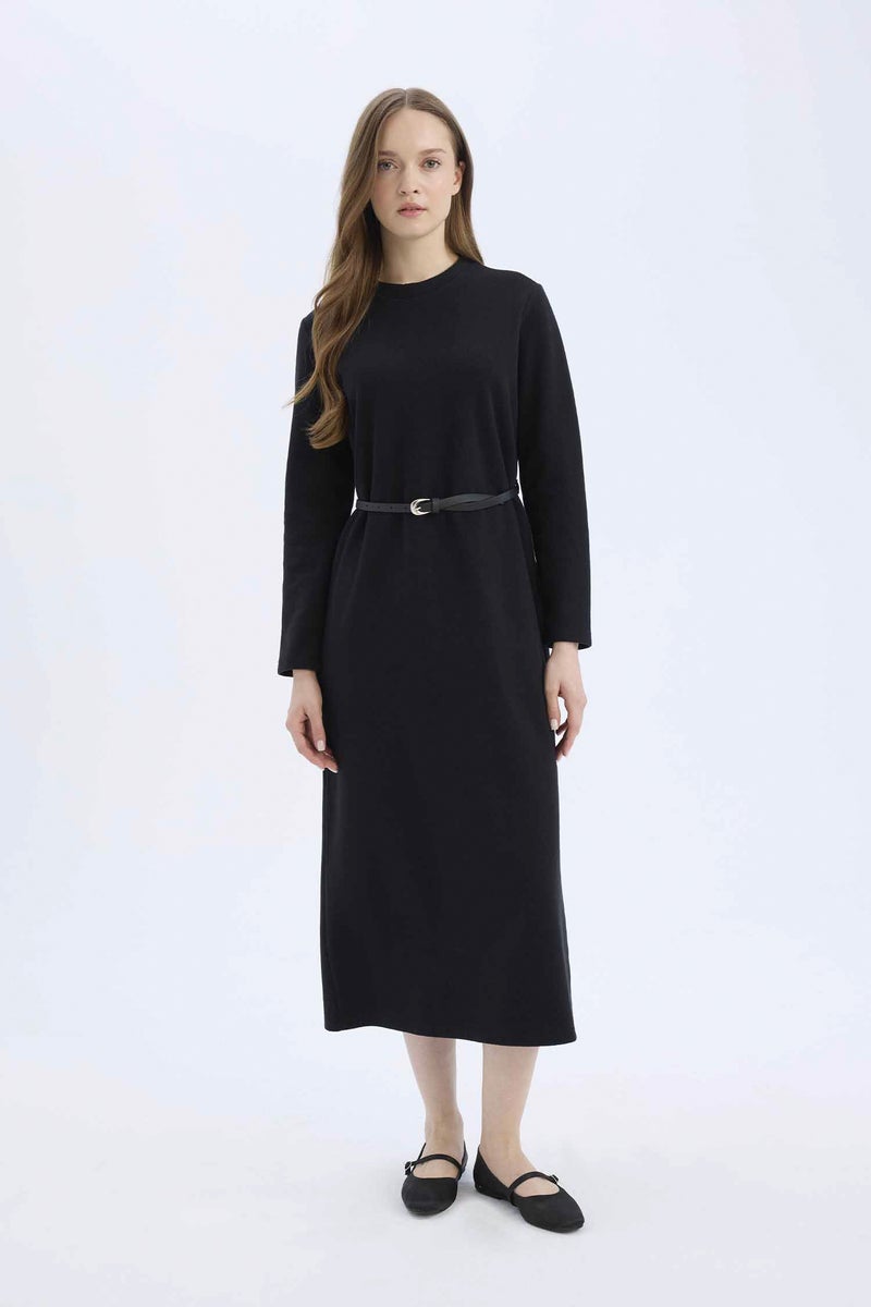 DeFacto Black Woman Regular Fit Crew Neck Belted Selanik Fabric Maxi Dress Casual - Image 2