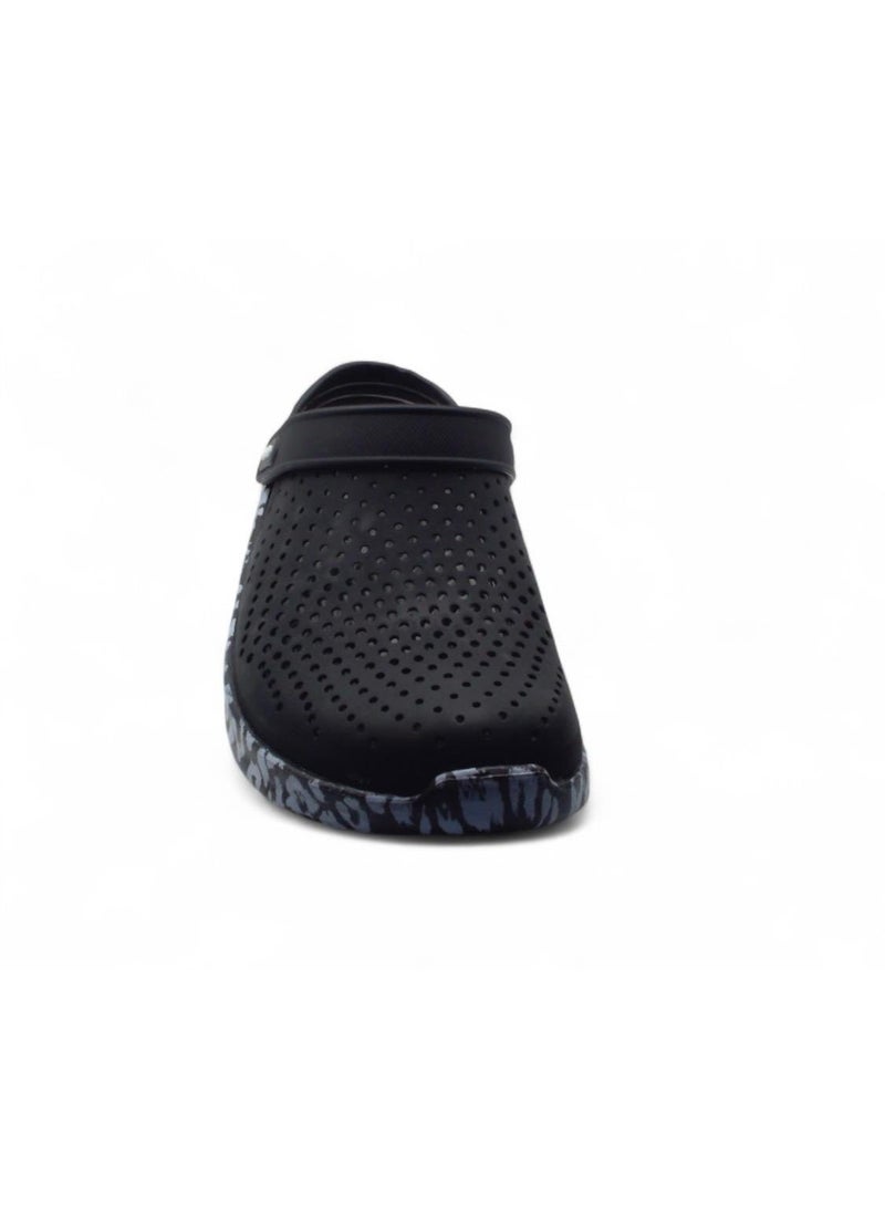 Crocs are comfortable - Image 3